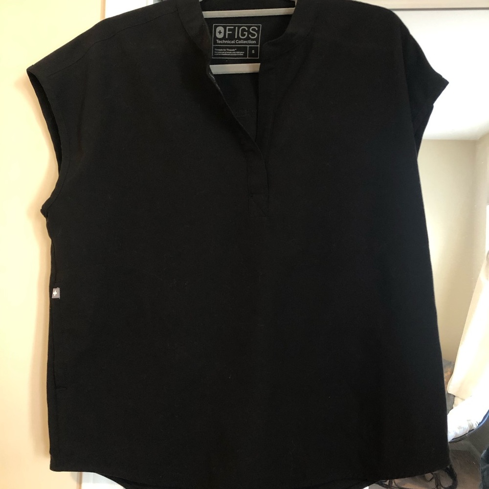 FIGS scrubs Rafaela Mandarin collar top